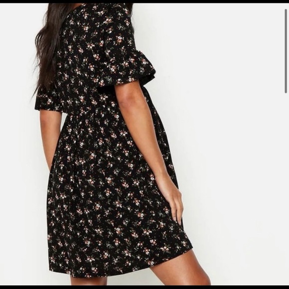 Boohoo Maternity Floral Frill Sleeve Smock Dress - Picture 3 of 3